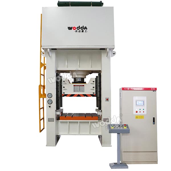200噸框架式液壓機.jpg